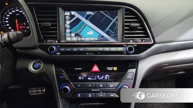 Hyundai Avante AD 2018 Светло-серебряный цвет из Кореи, фото 6