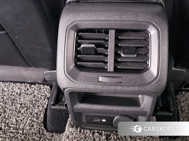 Volkswagen Tiguan second Generation 2018 Белый из Кореи, фото 6