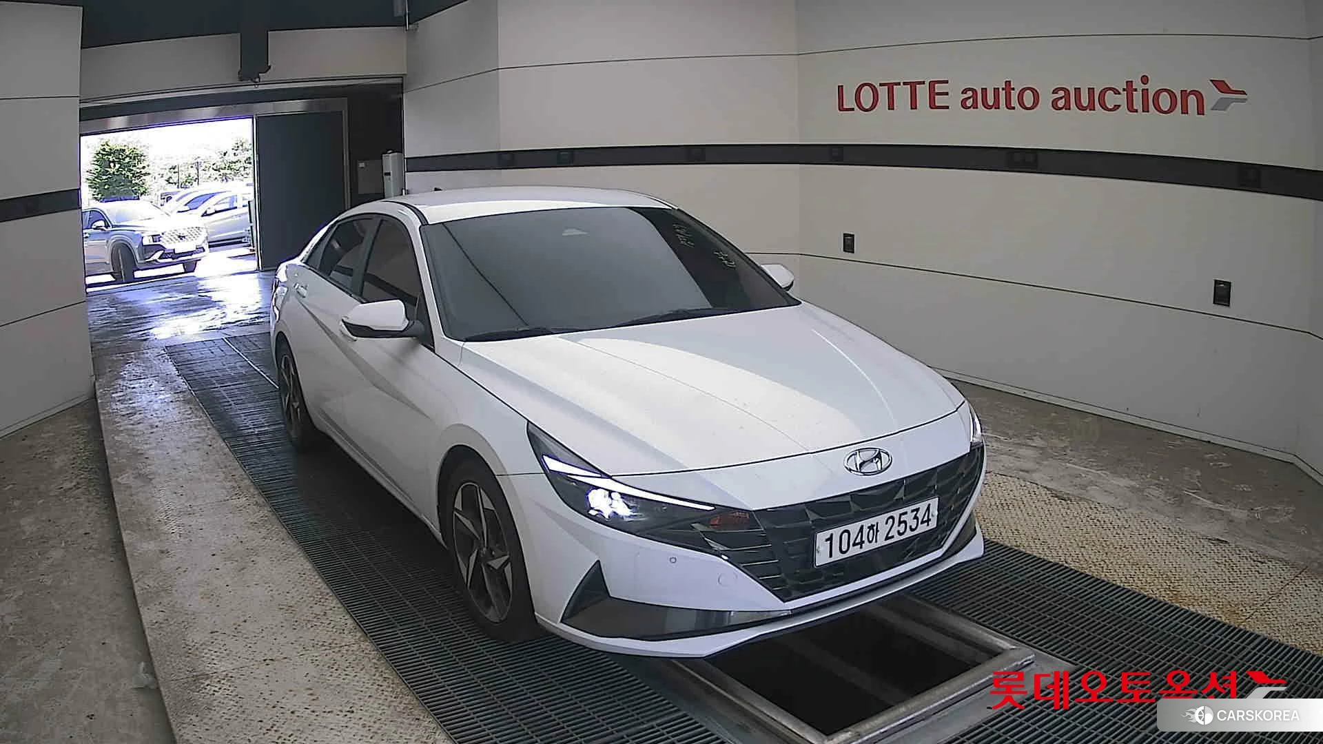 Hyundai Avante 2021 Polar White из Кореи, фото 6