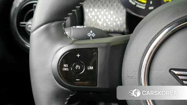 Mini Cooper Electric 2022 Черный из Кореи, фото 6