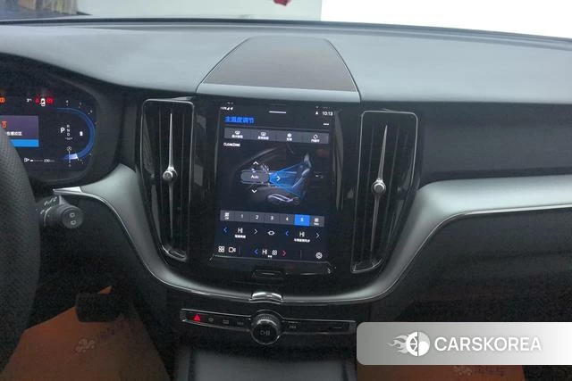 Volvo XC60 2024 Синий из Китая, фото 6