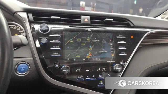 Toyota Camry (XV70) 2018 Коричневый из Кореи, фото 6