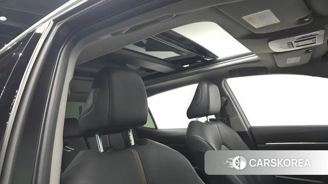 Toyota Camry (XV70) 2019 Серебряный из Кореи, фото 6