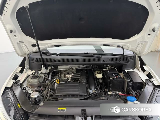 Volkswagen Touran L 2020 Белый из Китая, фото 6