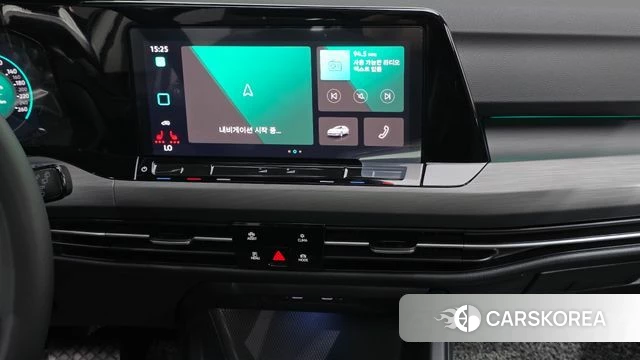 Volkswagen Golf 8th Generation 2022 Белый из Кореи, фото 6