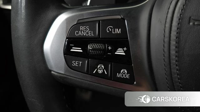 BMW 4 Series (G22) 2023 Светло-серебряный цвет из Кореи, фото 6