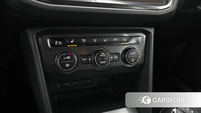 Volkswagen Tiguan second Generation 2020 Белый из Кореи, фото 6