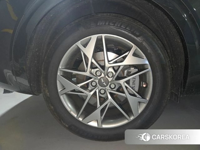 Genesis GV70 2023 Серый из Кореи, фото 6