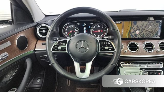 Mercedes-Benz E-Class W213 2019 Белый из Кореи, фото 6