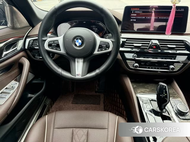 BMW 5 series 2022 Черный из Китая, фото 6