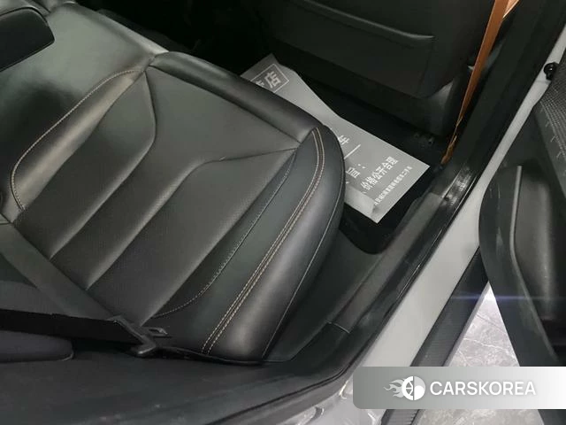 Chang'an UNI-V 2023 Серебристо-серый из Китая, фото 6