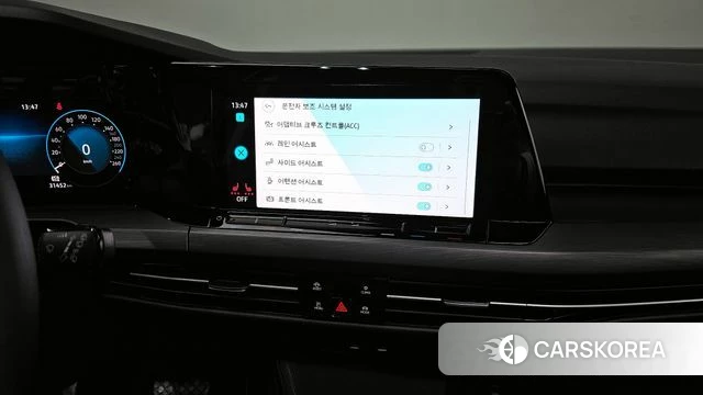 Volkswagen Golf 8th Generation 2023 Черный из Кореи, фото 6