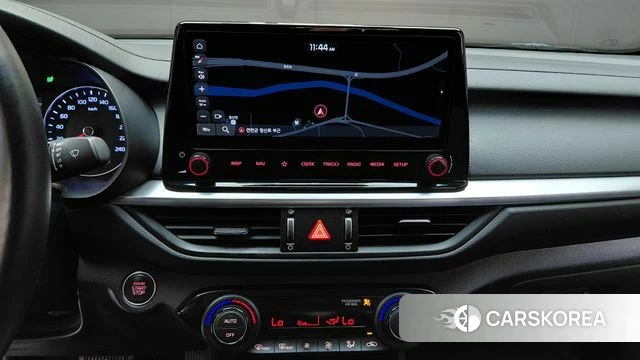 Kia The New K3 2nd generation 2022 Белый из Кореи, фото 6