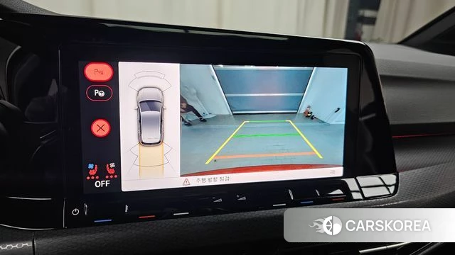 Volkswagen Golf 8th Generation 2023 Красный из Кореи, фото 6