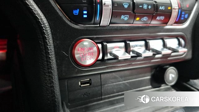 Ford Mustang 2019 Черный из Кореи, фото 6