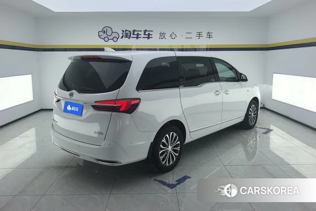 Buick GL8 2021 Белый из Китая, фото 6
