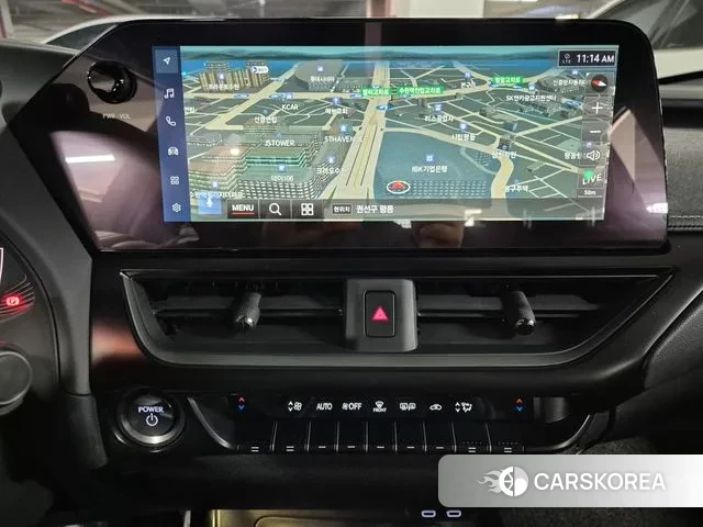 Lexus UX250h 2023 Серебряный из Кореи, фото 6