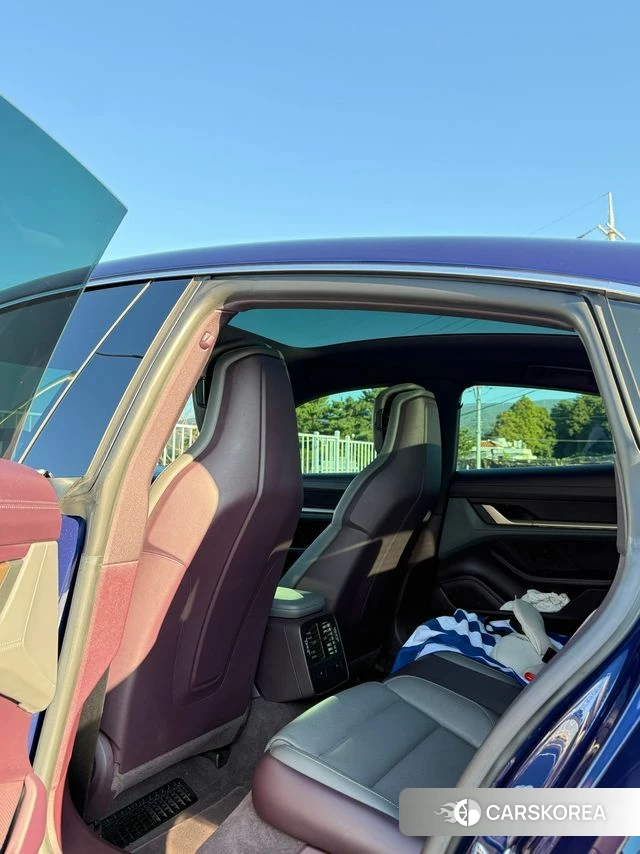 Porsche Taycan 2022 Синий из Кореи, фото 6