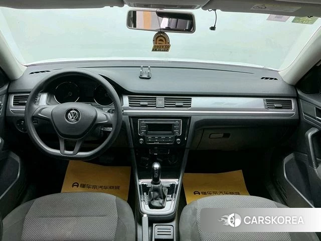 Volkswagen Bora 2023 Белый из Китая, фото 6