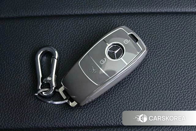 Mercedes-Benz GLB 2022 Белый из Китая, фото 6