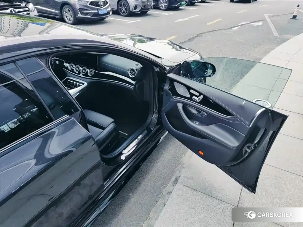 Mercedes-Benz AMG GT 2025 Silver/gray из Китая, фото 6