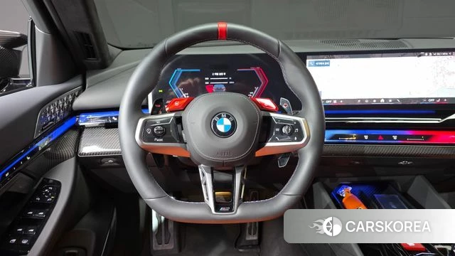 BMW M5 (G90) 2025 Черный из Кореи, фото 6