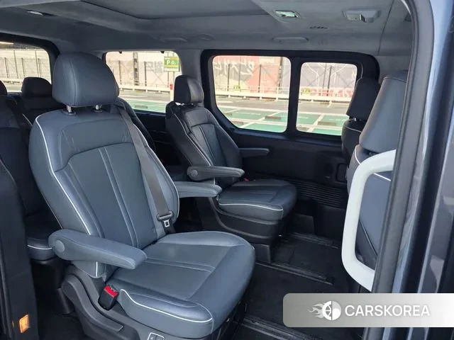 Hyundai Staria 2021 Серый из Кореи, фото 6