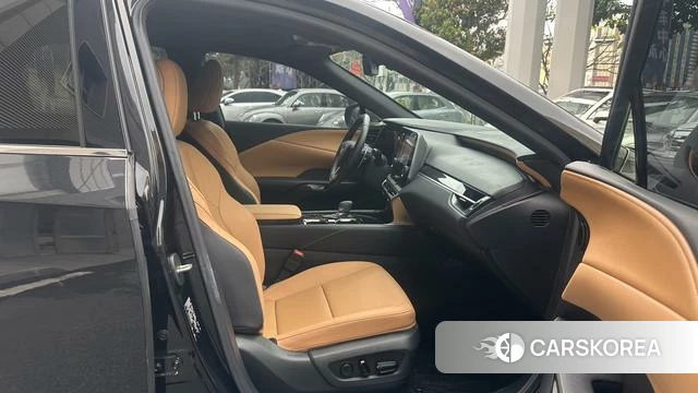 Lexus RX 2023 Черный из Китая, фото 6