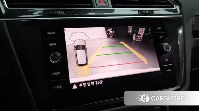 Volkswagen Tiguan second Generation 2022 Белый из Кореи, фото 6