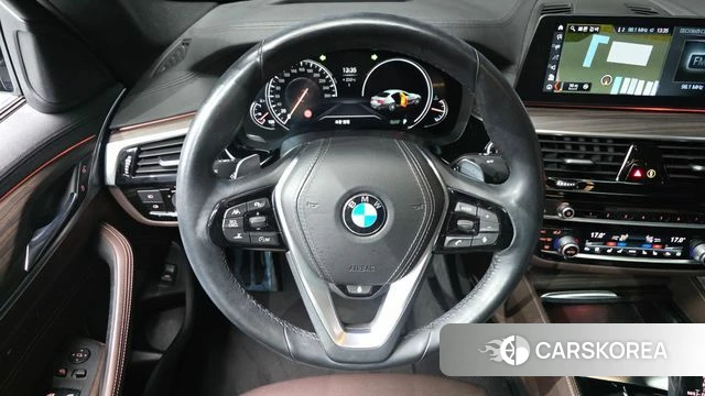 BMW 5 Series (G30) 2018 Синий из Кореи, фото 6