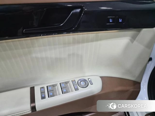 Hyundai Grandeur Hybrid (GN7) 2023 Белый из Кореи, фото 6