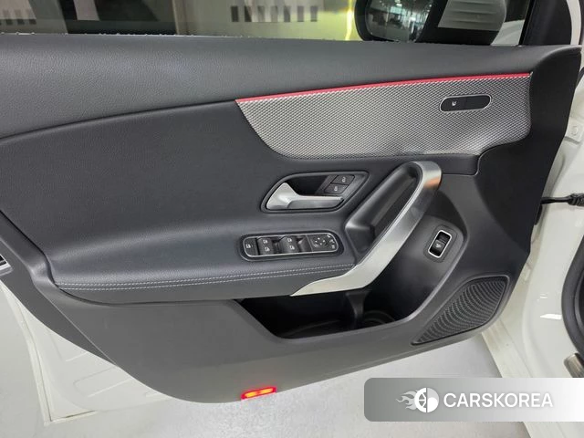 Mercedes-Benz A-Class W177 2022 Белый из Кореи, фото 6