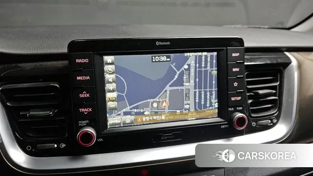 Kia Stonic 2018 Белый из Кореи, фото 6