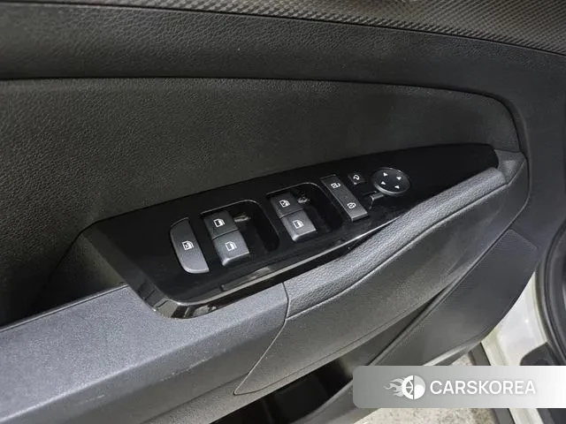 Kia Sportage 5th Generation Hybrid 2021 Белый из Кореи, фото 6