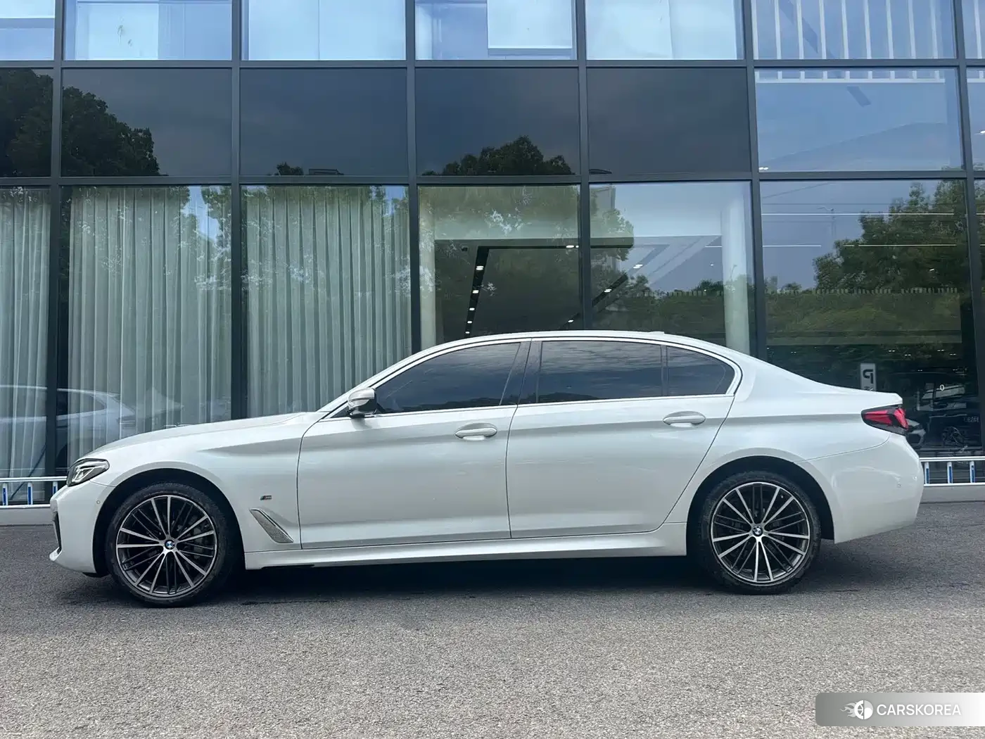 BMW 5 series 2022 Белый из Китая, фото 6