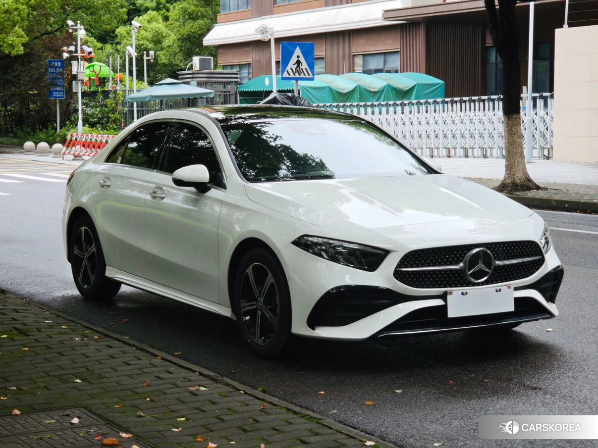 Mercedes-Benz A-Class 2023 Белый из Китая, фото 6