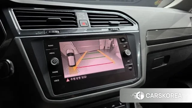 Volkswagen Tiguan second Generation 2023 Белый из Кореи, фото 6