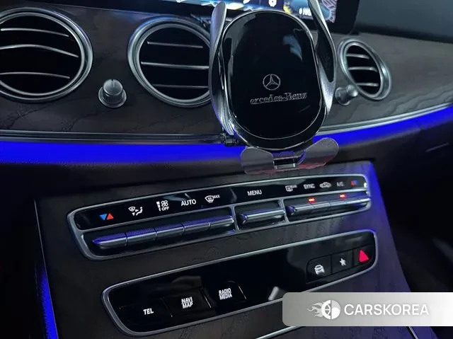 Mercedes-Benz E-Class W213 2021 Белый из Кореи, фото 6