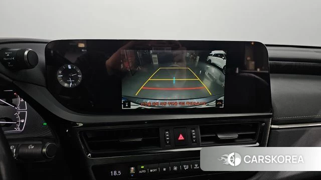 Lexus ES300h 7th generation 2022 Серый из Кореи, фото 6