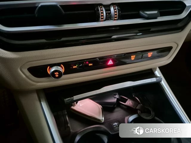 BMW 3 Series (G20) 2024 Черный из Кореи, фото 6