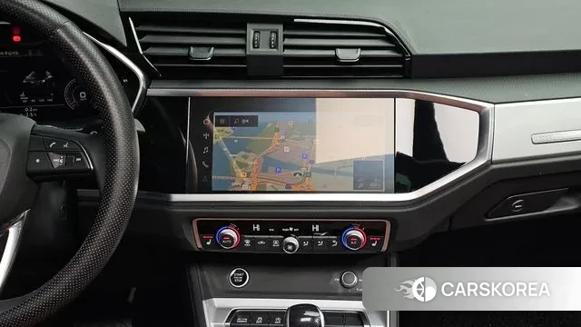 Audi Q3 (F3) 2023 Белый из Кореи, фото 6