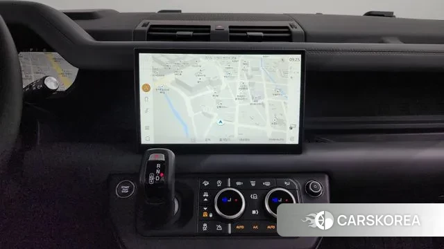 Land Rover Defender (L663) 2024 Песочный из Кореи, фото 6