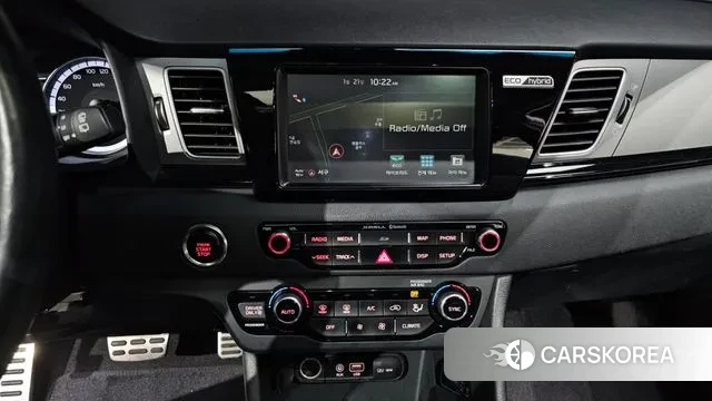 Kia Niro 2018 Белый из Кореи, фото 6