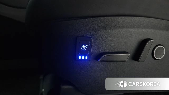 Tesla Model Y 2024 Красный из Кореи, фото 6