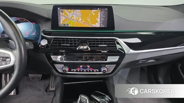 BMW 5 Series (G30) 2020 Серый из Кореи, фото 6