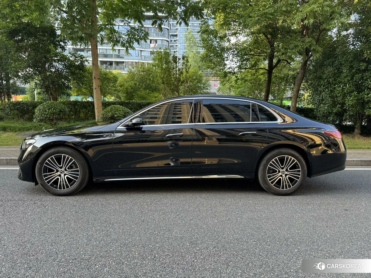 Mercedes-Benz E-class 2024 Черный из Китая, фото 6