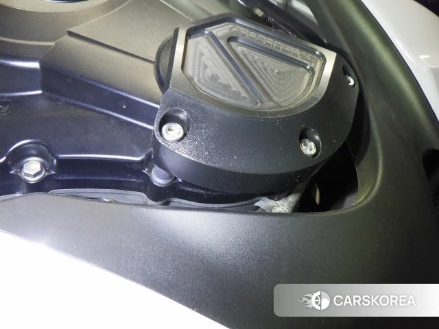 Suzuki GSX-R1000 id 3946865 из Японии 6