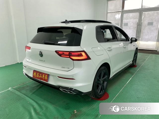 Volkswagen Golf 2023 Белый из Китая, фото 6