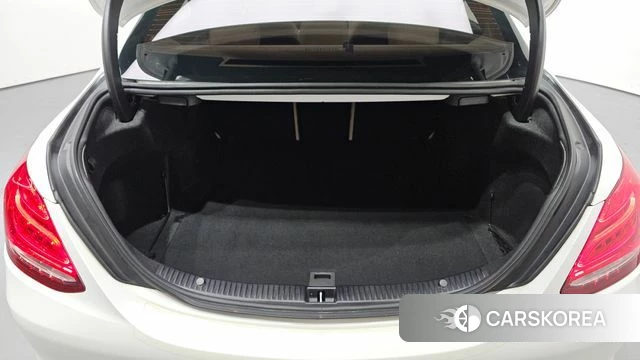 Mercedes-Benz C-Class W205 2018 Белый из Кореи, фото 6