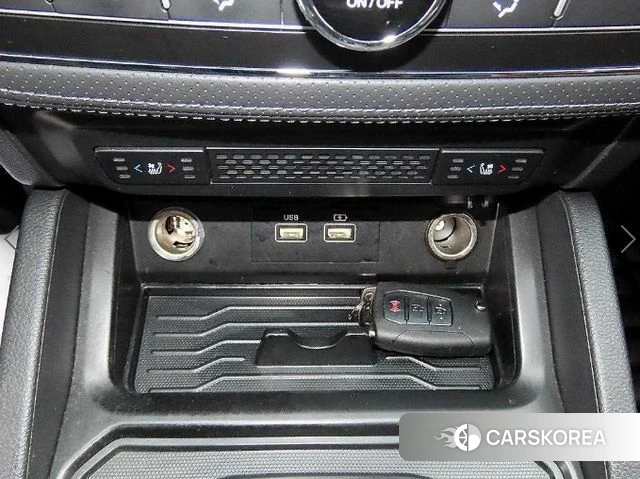 Ssangyong The New Rexton Sport 2022 Серебристо-серый из Кореи, фото 6
